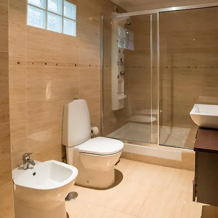 Elegant House With Pool By Homing * פורטימאו